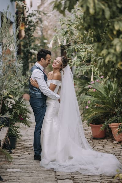 Fotografo di matrimoni Christoforos Askaridis (askaridis). Foto del 15 febbraio 2022