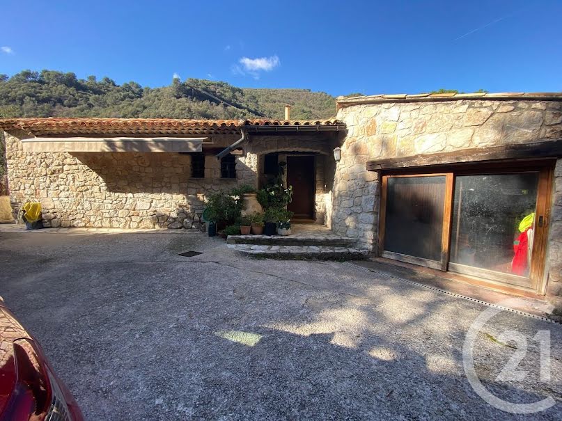 Vente maison 6 pièces 300 m² à Castellar (06500), 742 000 €