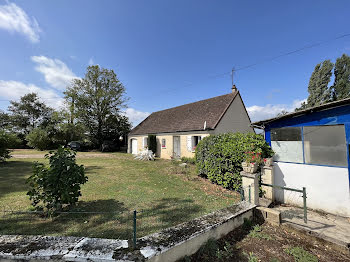 maison à Saint-Pierre-du-Mont (58)