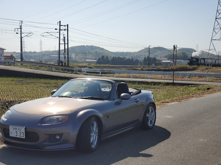 ロードスターの無限列車・炭鉱電車・肉エビ天うどん・レモンサワーおじさんに関するカスタム事例の投稿画像1枚目