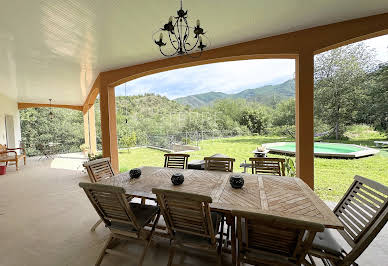 House with pool and terrace 3