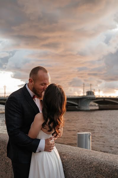 Fotografo di matrimoni Yuliya Apetenok (apetenokwed). Foto del 20 gennaio 2022