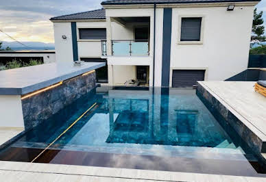 House with pool and terrace 2