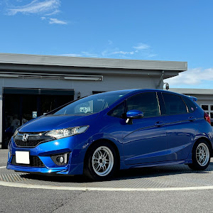 フィット GK5