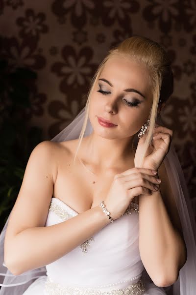 Fotografo di matrimoni Maksim Solovev (wedliveview). Foto del 14 dicembre 2015