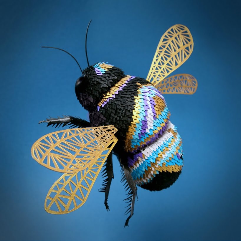 Deslumbrantes esculturas tridimensionales en papel de aves, abejas y crustáceos