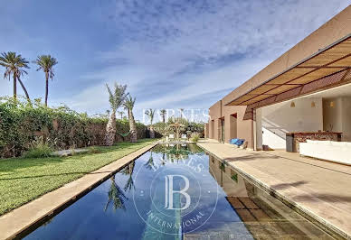 Villa with pool and terrace 18