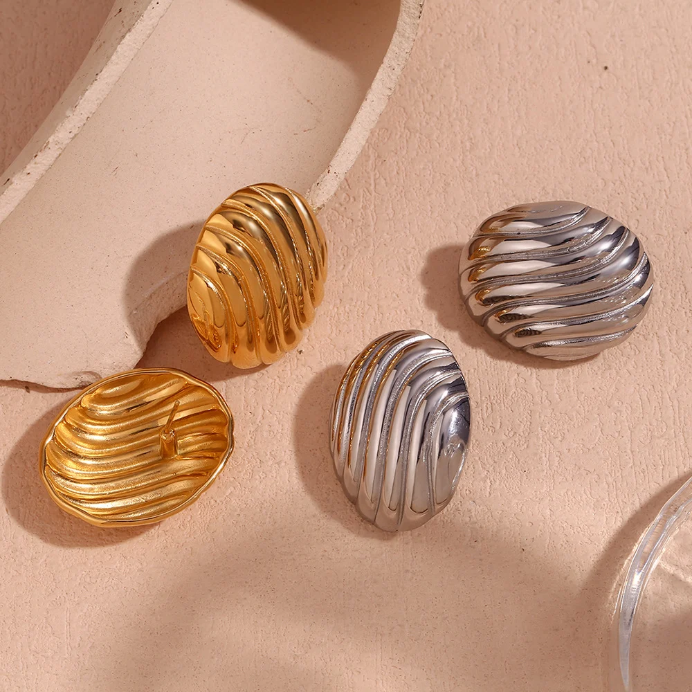 Title 3, Stainless steel 18K gold plated vintage oval st...