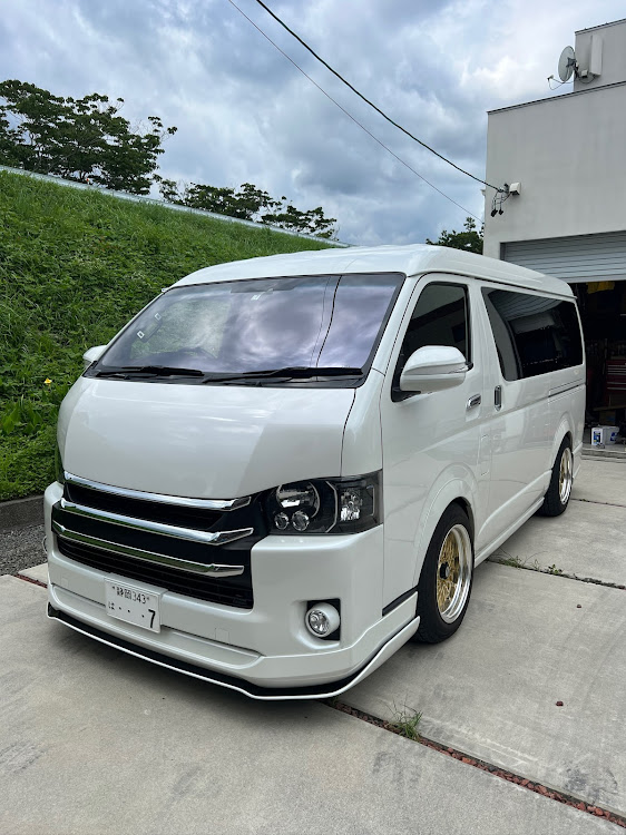 ハイエースワゴンの初車検・構造変更に関するカスタム事例の投稿画像1枚目