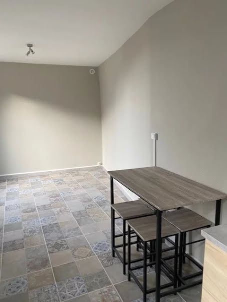 Location  appartement 1 pièce 21.59 m² à Saint-Quentin (02100), 340 €