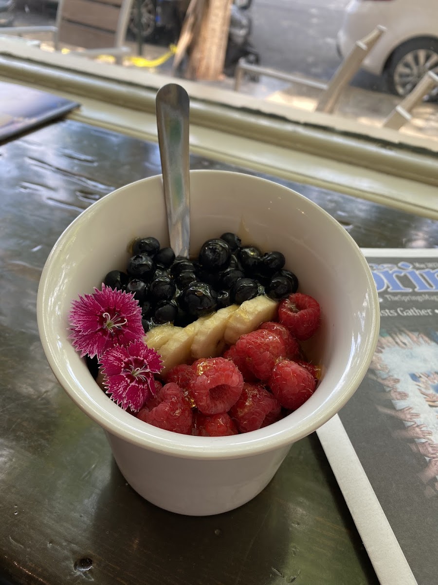 Breakfast Bowl with GF granola