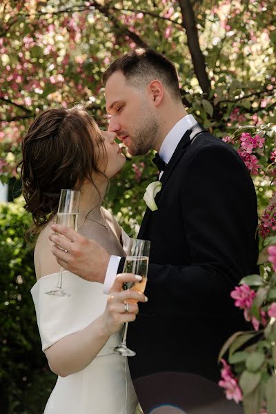 Fotógrafo de casamento Vladlena Zareckaya (vladlenamur). Foto de 2 de junho 2021