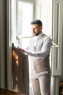 Fotógrafo de casamento Zoltán László (eskuvofotophilip). Foto de 12 de janeiro 2023