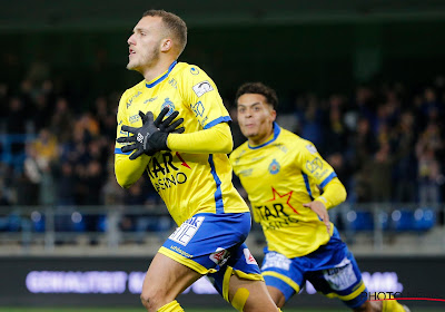 10-koppig Standard gaat in de slotfase kopje onder, drie gouden punten voor Waasland-Beveren