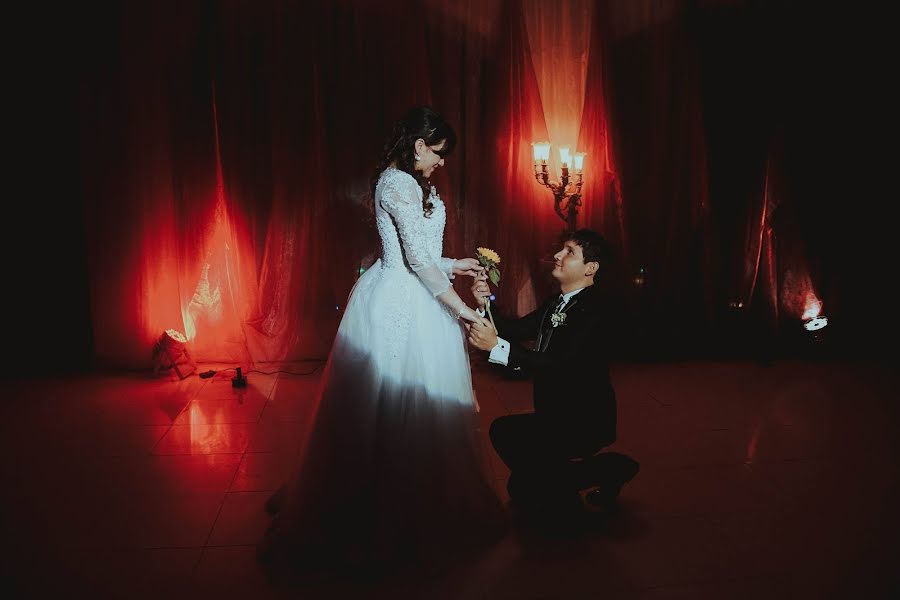 Bryllupsfotograf Luna Joie (lunajoie7). Bilde av 10 juni 2020