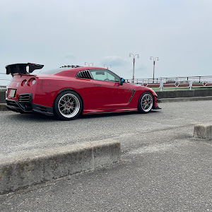 NISSAN GT-R R35