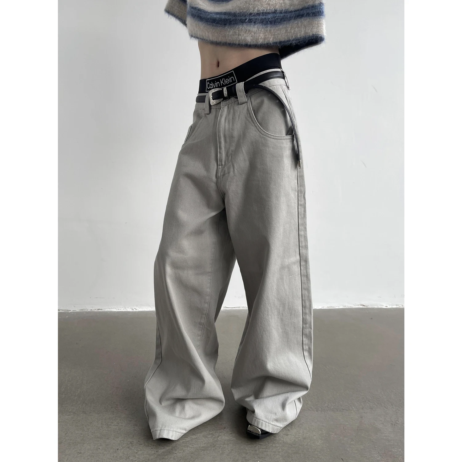 Title 2, Jeans Maillard Retro Washed con silhouette avan...