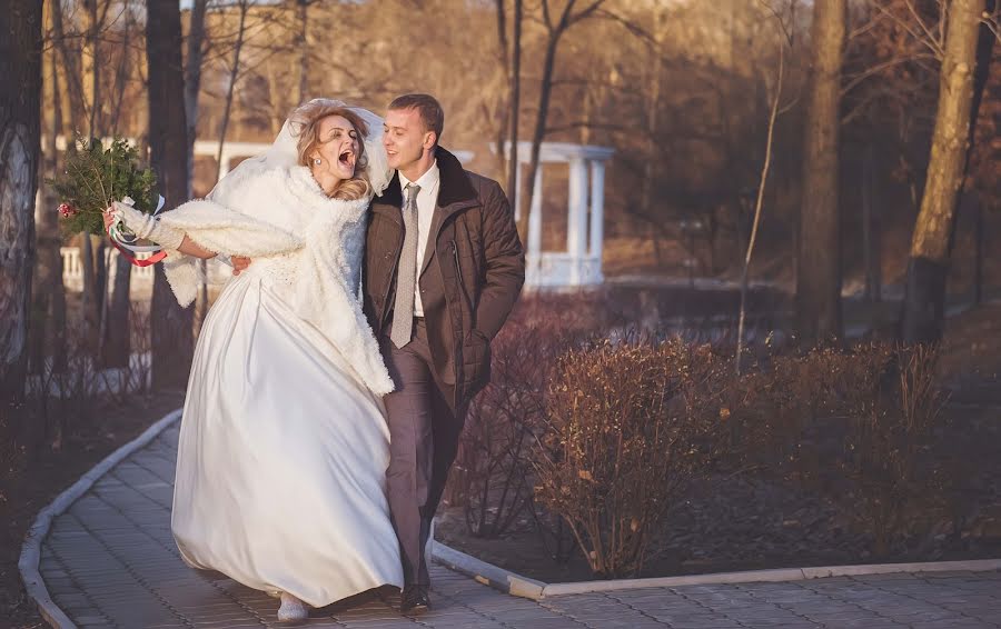 Fotógrafo de casamento Olga Guseva (olgaguseva79). Foto de 8 de novembro 2015