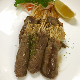 Sliced Beef with Enoki Mushroom