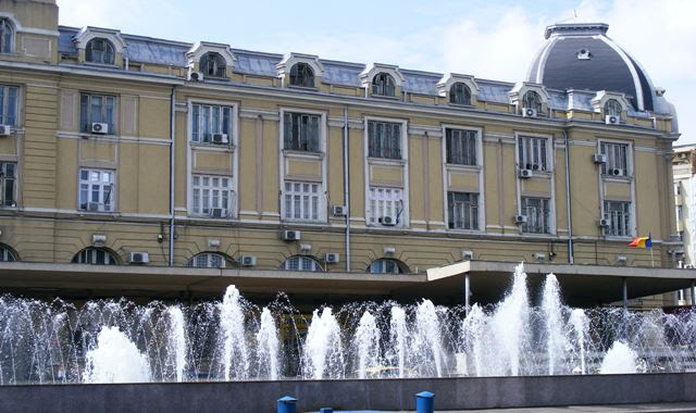 BUCHAREST TRAIN STATION NORTH PHOTO