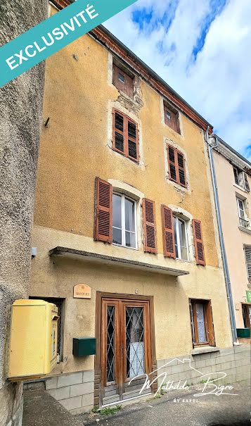 Vente maison  115 m² à Ardes (63420), 49 900 €