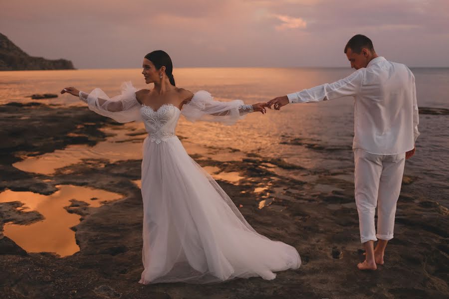 Wedding photographer Katerina Pichukova (pichukova). Photo of 11 August 2023