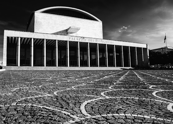 Roma EUR Palazzo dei Congressi di Domenico del Rosso