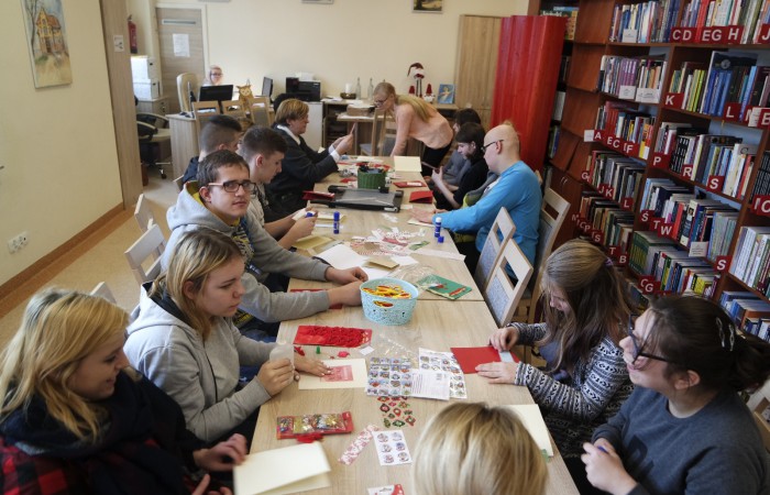 Warsztaty plastyczne w Powiatowej Bibliotece Publicznej w Wejherowie