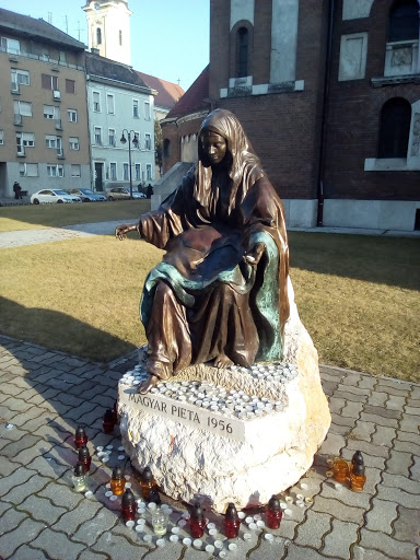 Hungarian Pieta (1956 emlékműv