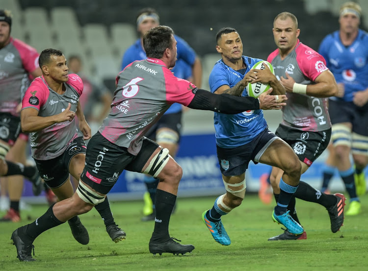 Francois Kleinhans of the Pumas moves to cut off the Bulls’ Embrose Papier during Tuesday’s SA Rugby Preparation Series match at Mbombela Stadium, Nelspruit
