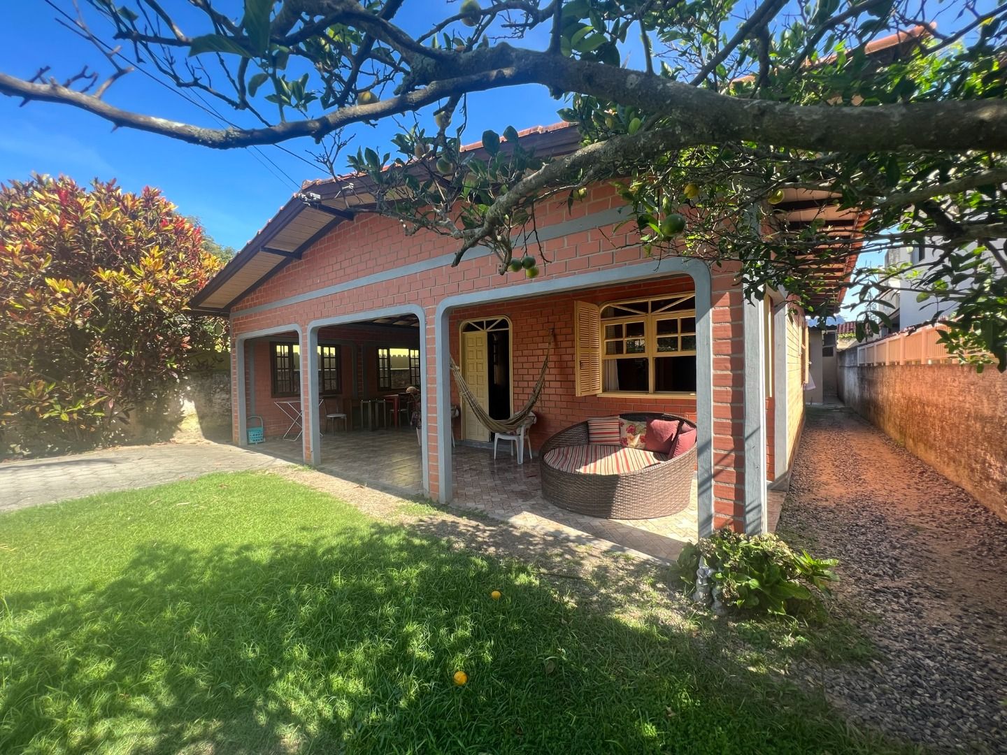 Casas à venda Armação do Pântano do Sul