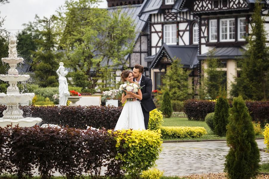 Fotógrafo de casamento Sergey Yakovlev (sergeyprofoto). Foto de 3 de dezembro 2018