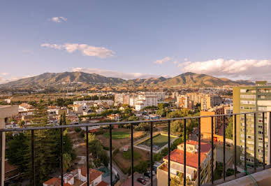 Appartement avec terrasse et piscine 14