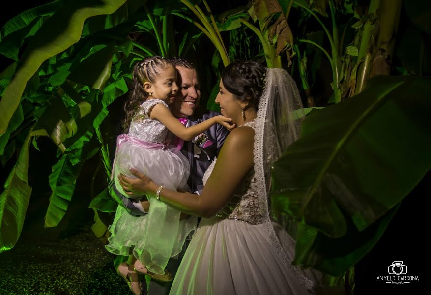 Fotógrafo de casamento Anyelo Cardona (anyelocardona). Foto de 21 de janeiro 2018