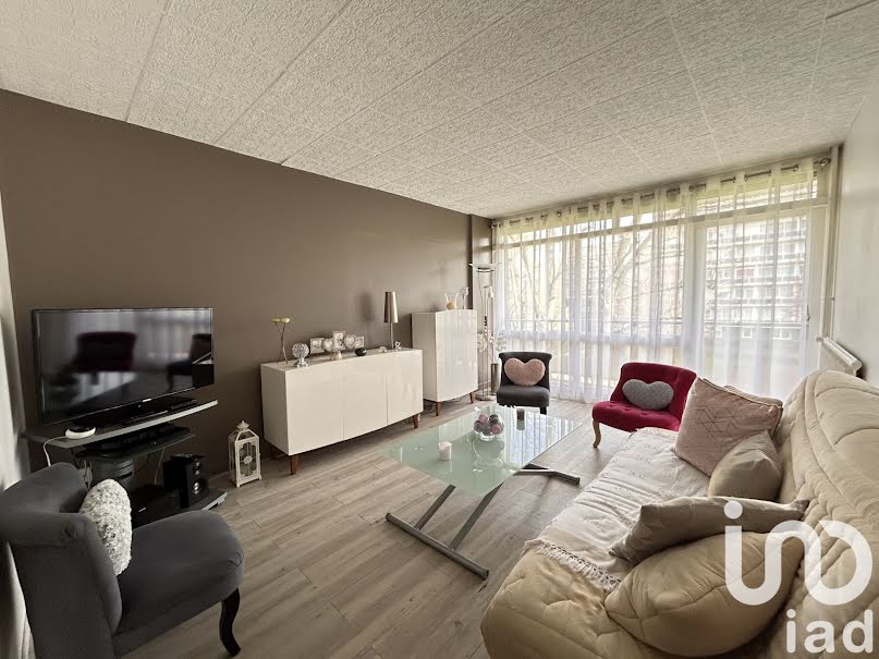 Vente appartement 2 pièces 52 m² à Livry-Gargan (93190), 149 000 €