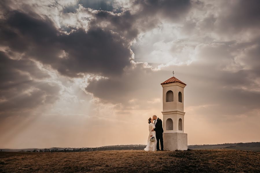 Fotografer pernikahan Lucie Skopalová (okemlucie). Foto tanggal 21 Maret 2022