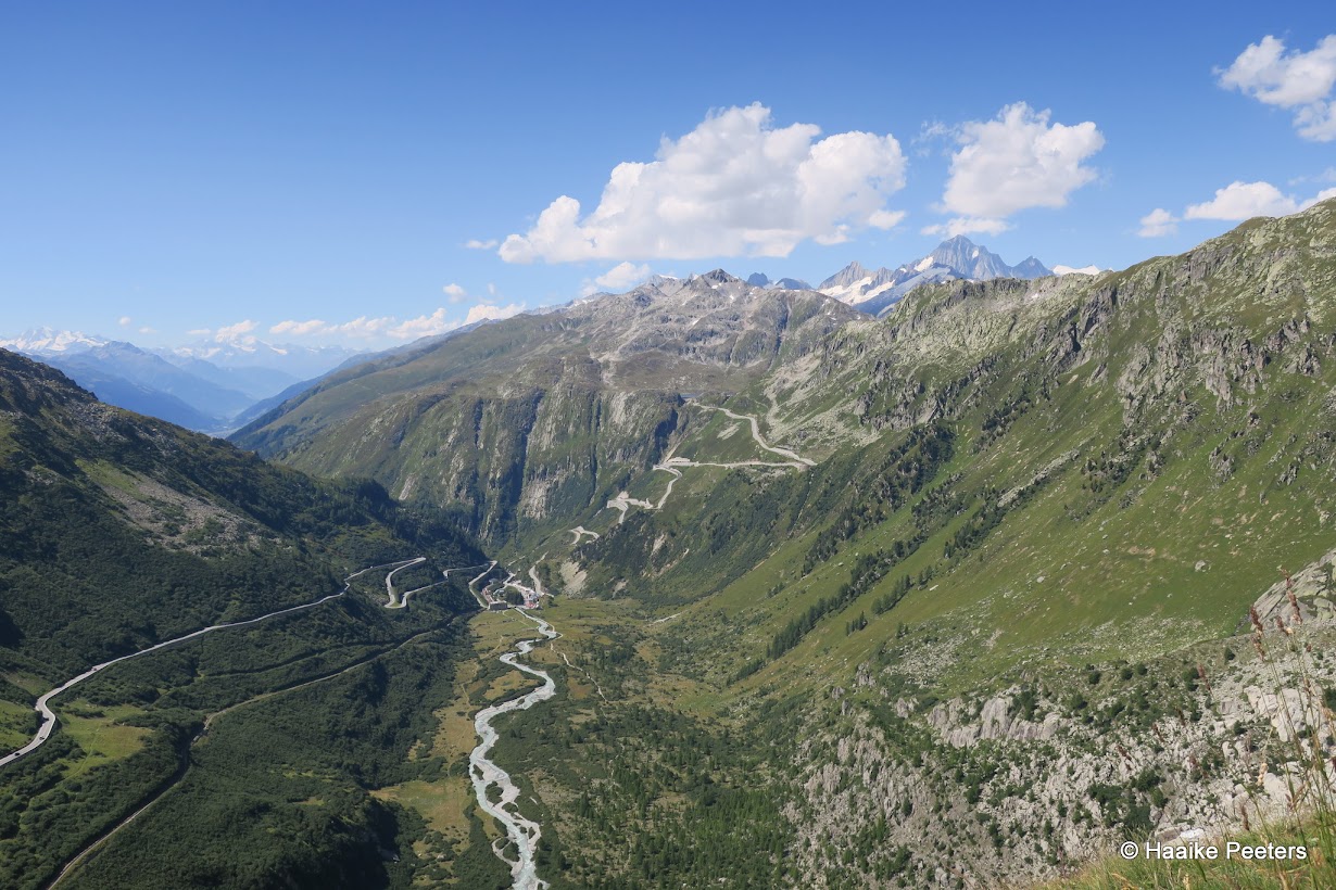 Grimselpass vanaf Furkapass (Le petit requin)