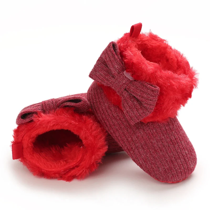 Babysnowboots voor 0-1 jaar, unisex, met strik en gebreid. Warme schoenen voor baby's. Bescherming en comfort voor de kleine voetjes in de winter.
