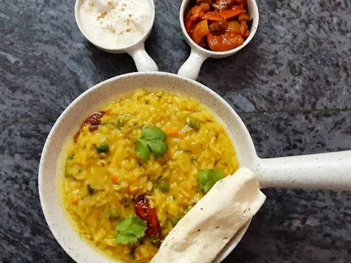 Desi Ghee Dal Khichadi With Papad