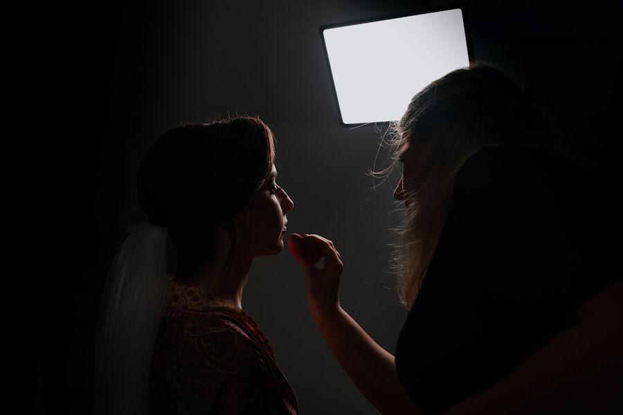 Fotógrafo de casamento Łukasz Świtek (switekeu). Foto de 18 de janeiro