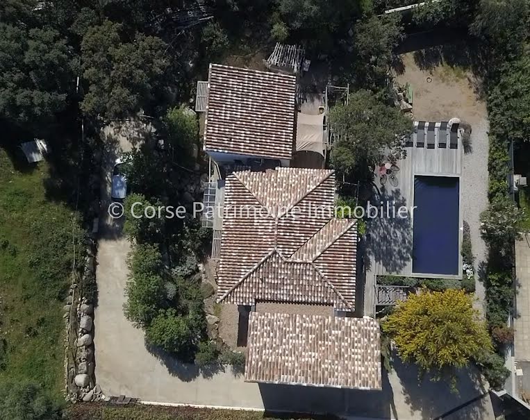 Vente villa 5 pièces 134 m² à Sainte lucie de porto vecchio (20144), 980 000 €