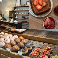 Lilliane Bakery 莉莉安可頌烘焙專門店(台北八德店)