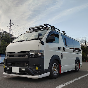 ハイエースバン TRH200V