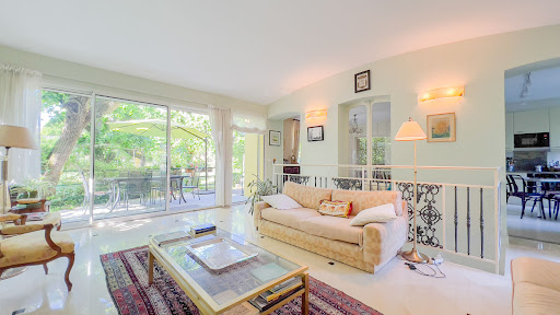 Maison avec terrasse 1