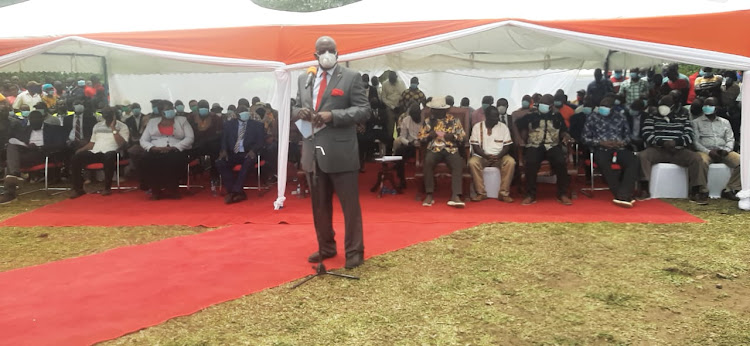 Education CS Prof George Magoha addressing Nyando Constituency residents on Friday, October 8, 2021.