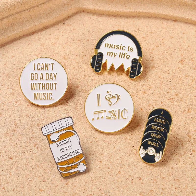 Auriculares de música creativos Cable de datos Broche de metal con letras Disfruta de un sonido impecable y un estilo único para músicos y audiófilos.