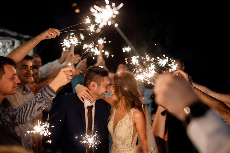 Fotógrafo de bodas Nikolay Mentyuk (mencuk). Foto del 14 de septiembre 2019