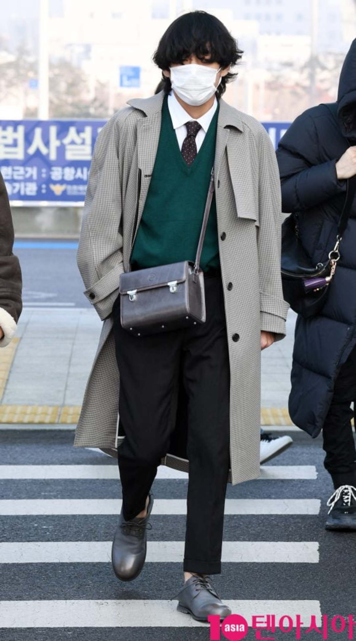 Top 5 Idols With The Best Airport Outfits This Week As Chosen By Korean
