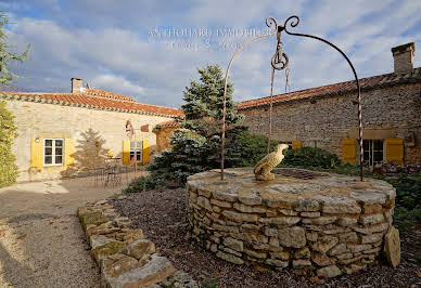 Propriété avec piscine et jardin 3