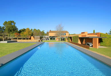 House with pool and terrace 4